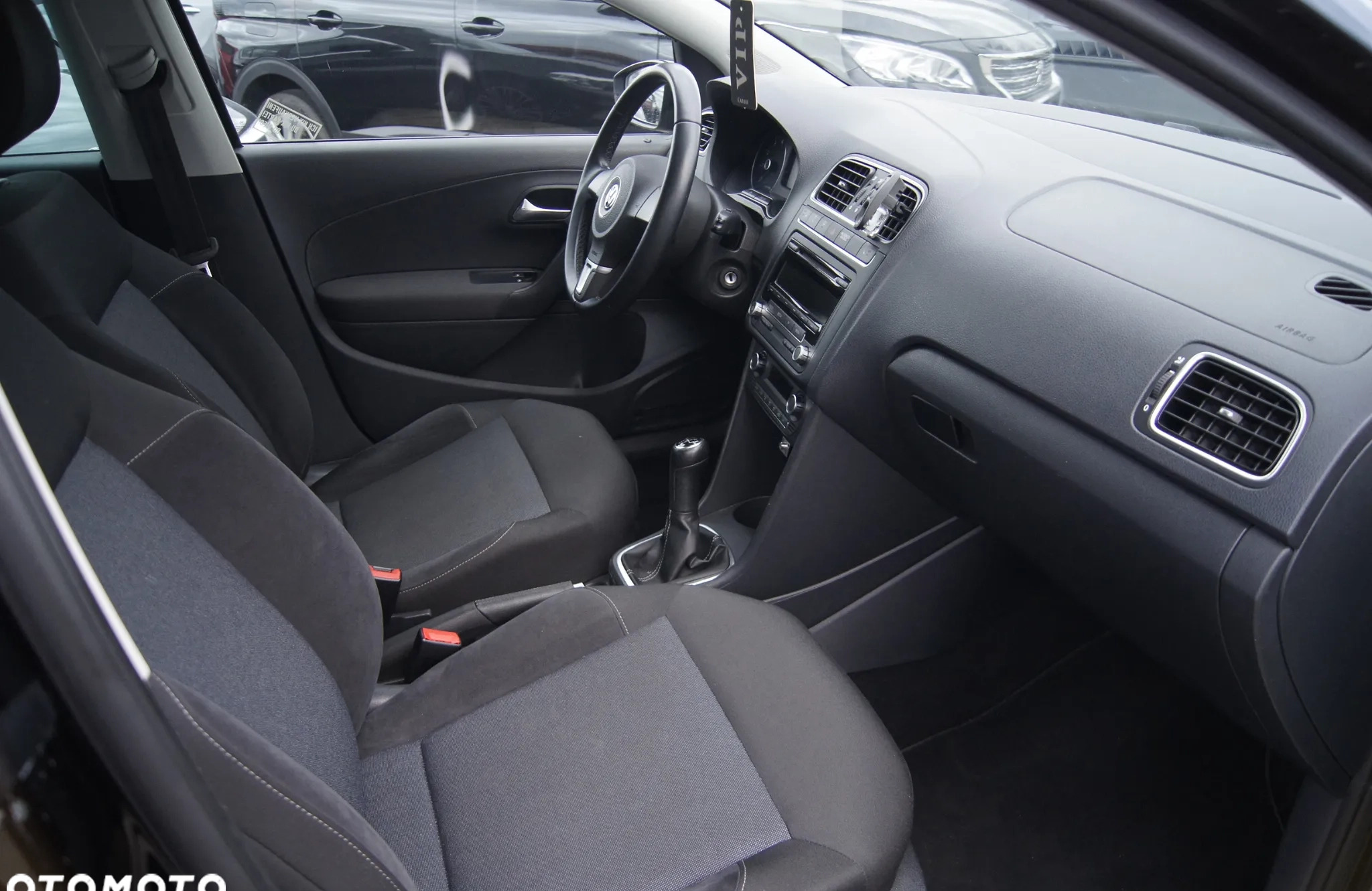 Volkswagen Polo cena 26900 przebieg: 123063, rok produkcji 2012 z Chełmno małe 232